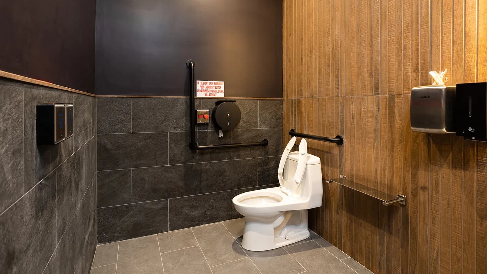 Accessible restaurant washroom at Ramen Isshin in Mississauga after a Tidal Cleaning detail clean